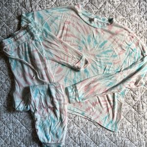 Super Soft Tie-Dye Lounge Set